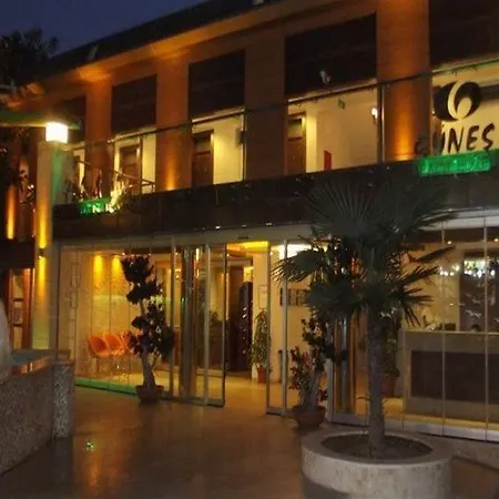 Hotel Gunes House 3*